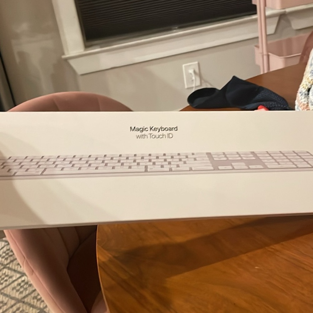 Apple Magic Keyboard with TouchID - brand new in box